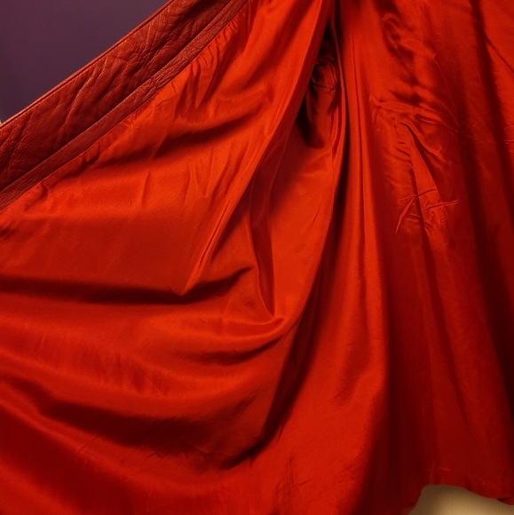 Vintage Red Leather Fall Coat. - Picture 3 of 6
